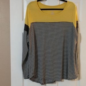 Maurice's long sleeve tshirt